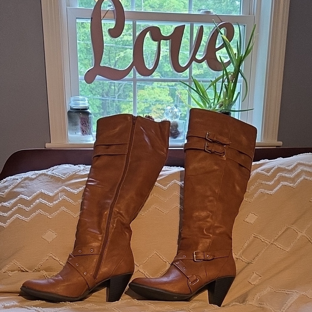 JustFab Tan Heeled Boots